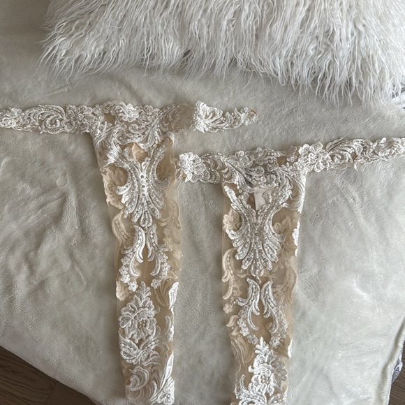 BRAND NEW Maggie Sottero Bridal Sleeves - Picture 8 of 9